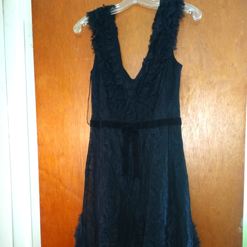 Tadashi Shoji navy blue ruffle lace plunge midi dress size 6